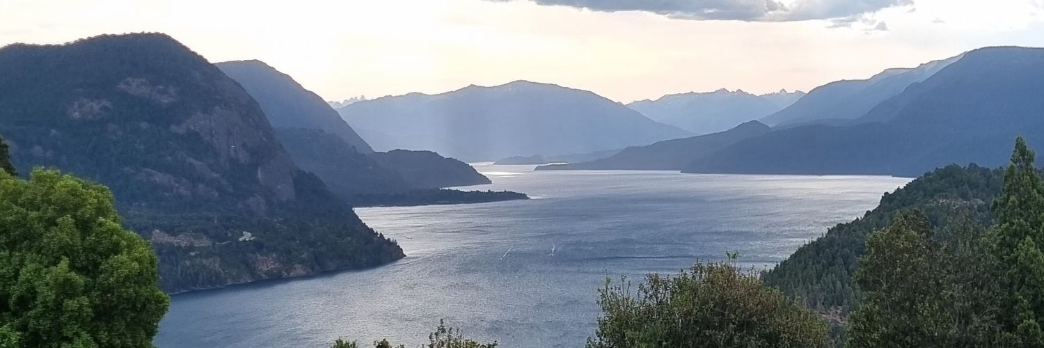 danulun's profile banner image