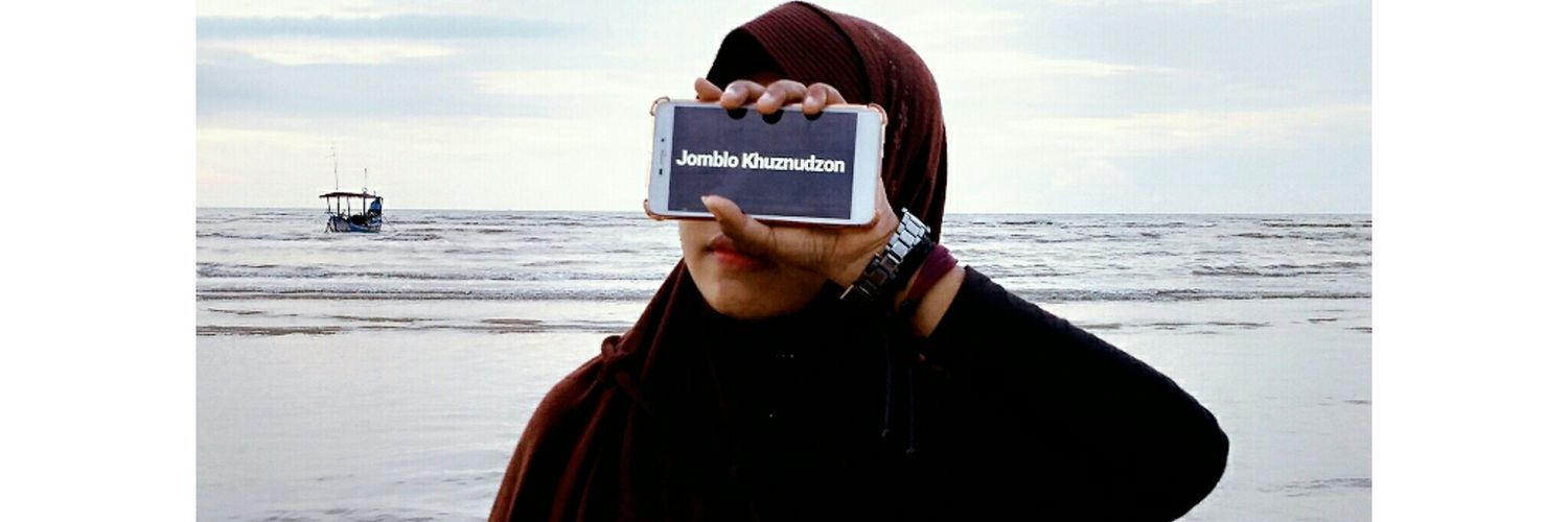 Hanya Ingin Tidur Tepat Waktu banner