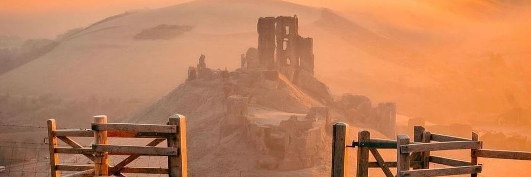 MarkHutch77's profile banner image