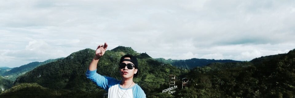 leinadik's profile banner image