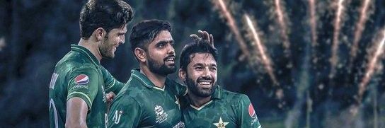 _ddaniaa's profile banner image