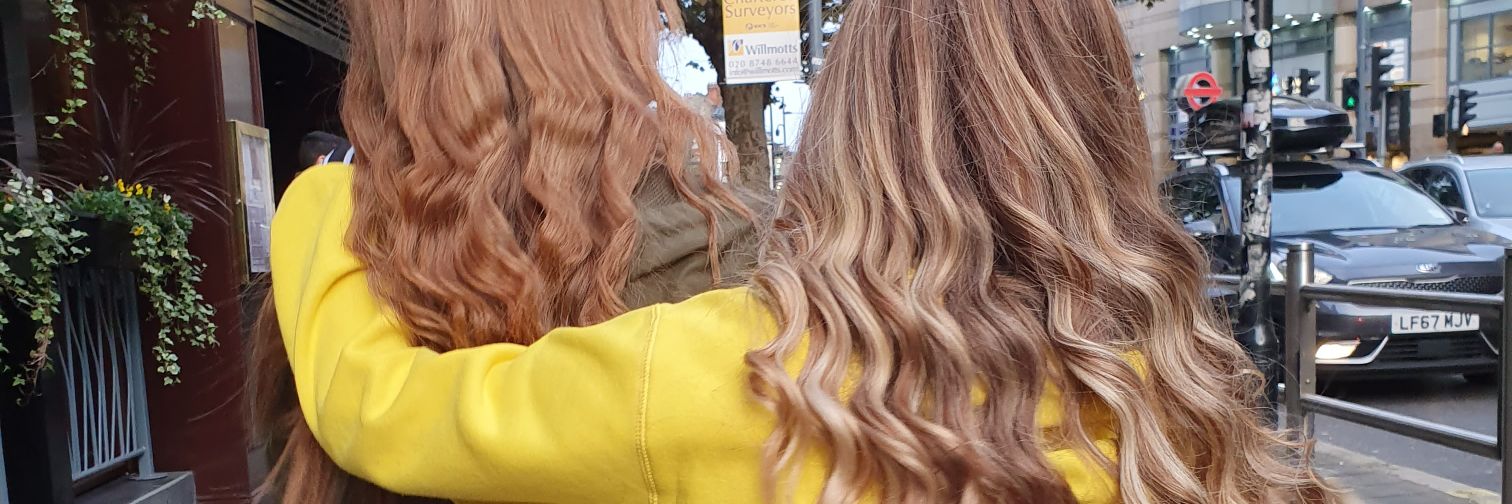 polilyzoe's profile banner image