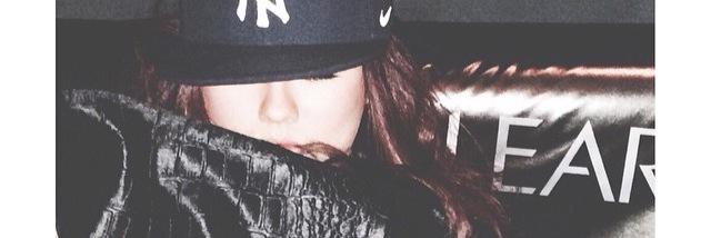 agnez's profile banner image