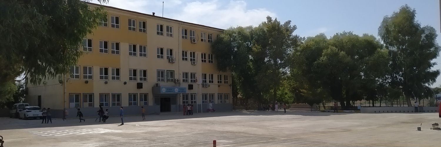 ULUBAĞ İLK/ORTAOKULU banner