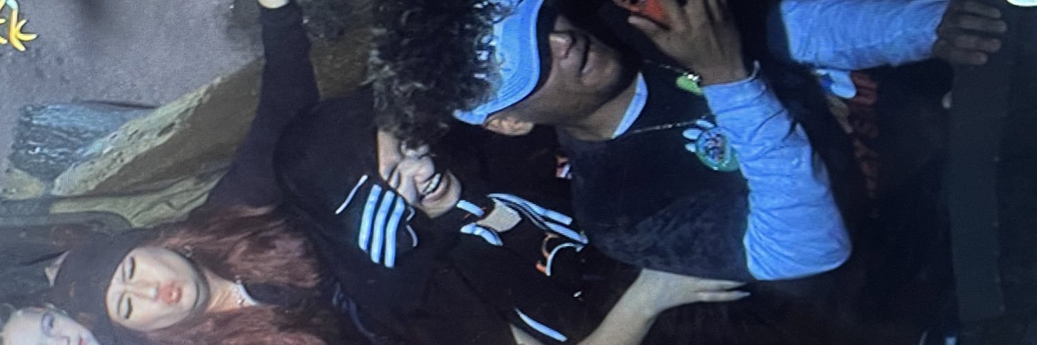 chxlyy's profile banner image