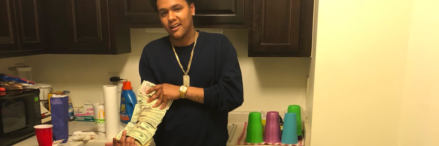 DevoDinero64's profile banner image