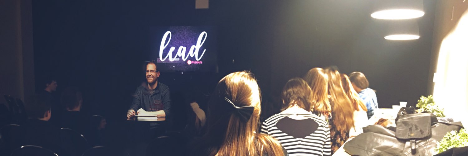 LEADWOL's profile banner image