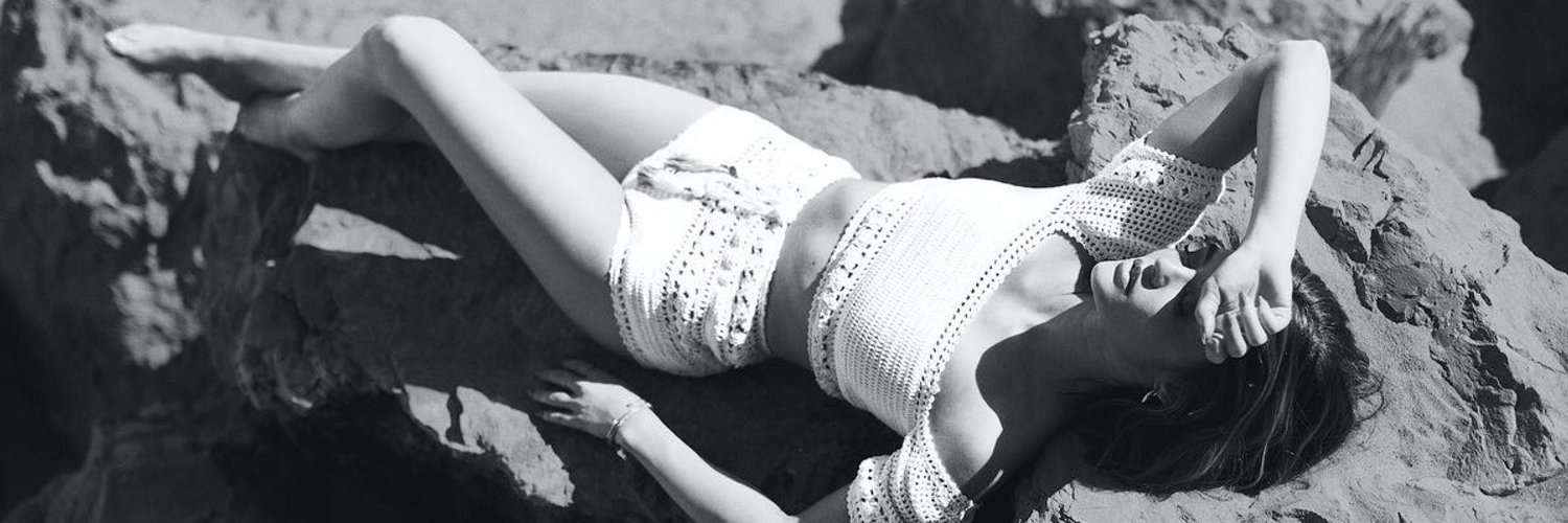 Clarissa_V 🏳️‍🌈🏳️‍⚧️👙👅💖 banner