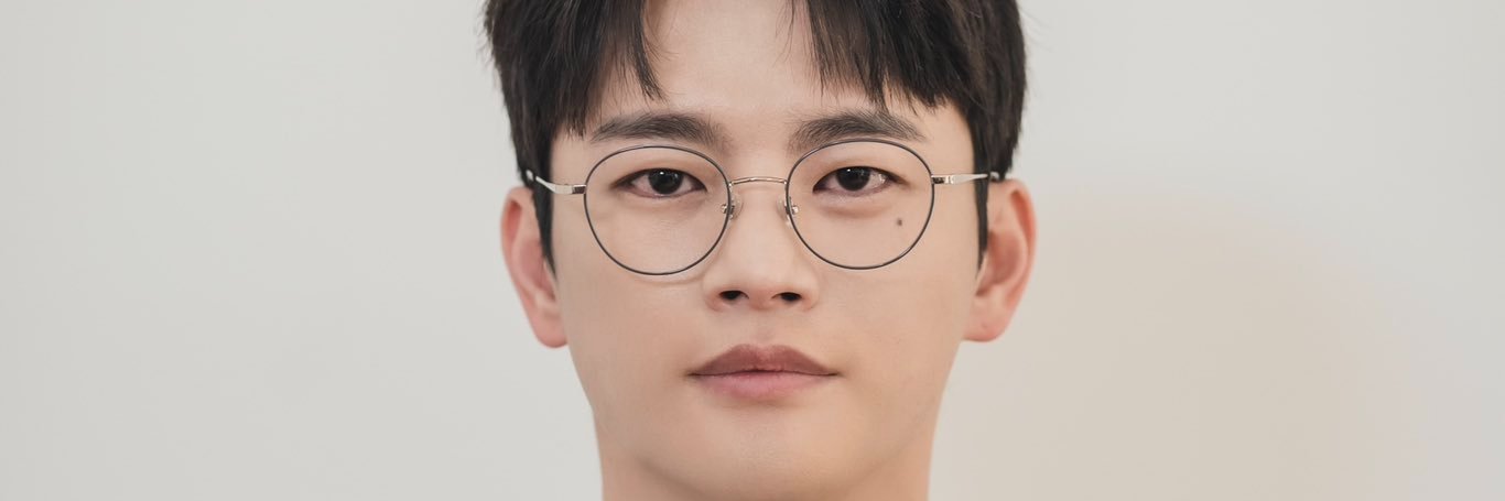 seongul's profile banner image