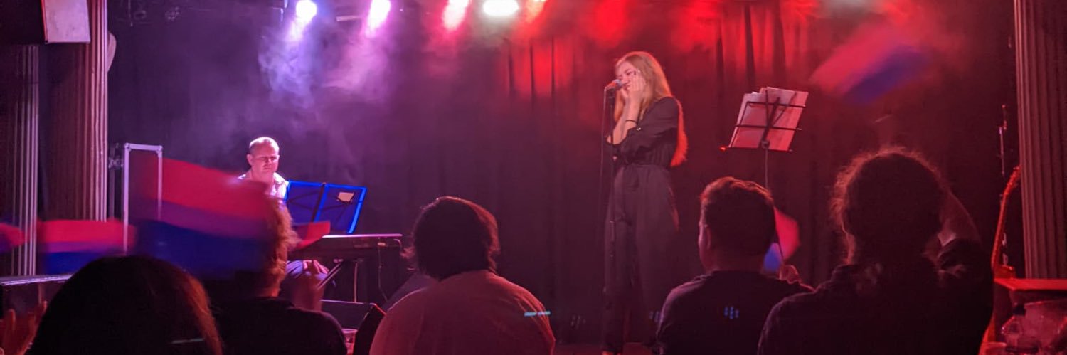 Lindsay_Booth_'s profile banner image