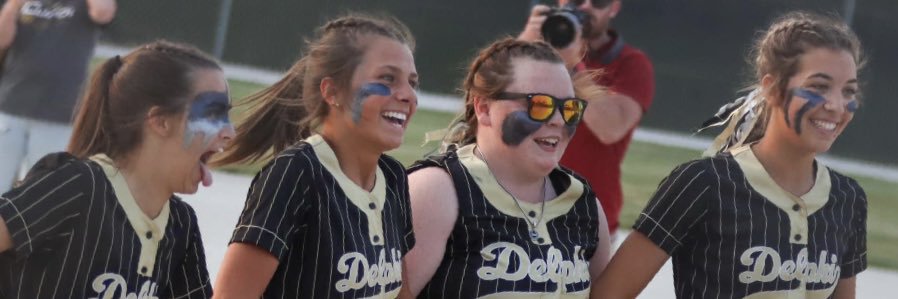 DCHS Oracle Softball banner