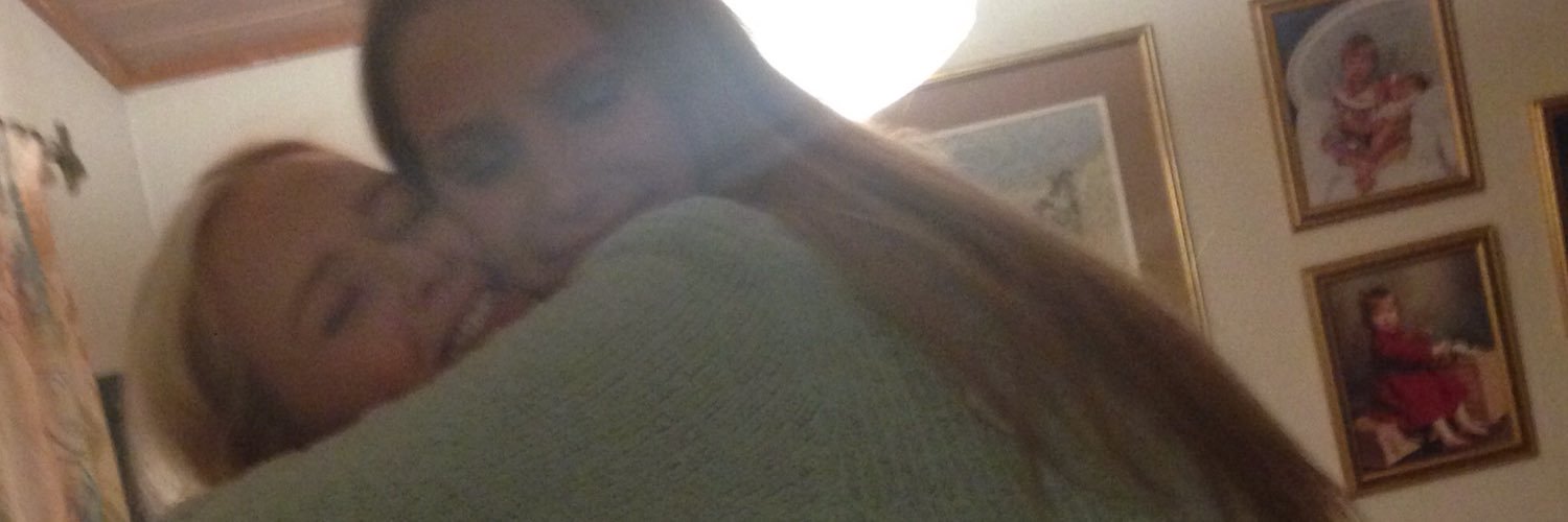 trinethuns's profile banner image