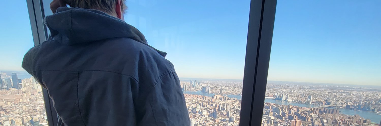 00w33n banner