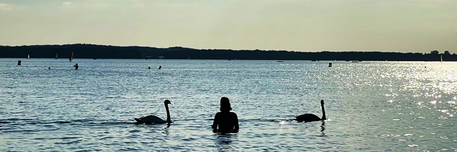 Be 𝕊unny🌱🕊️🩸 banner