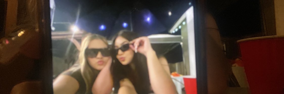 valmariah02's profile banner image