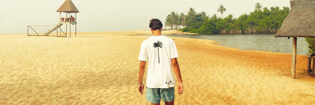 AliRoz19's profile banner image