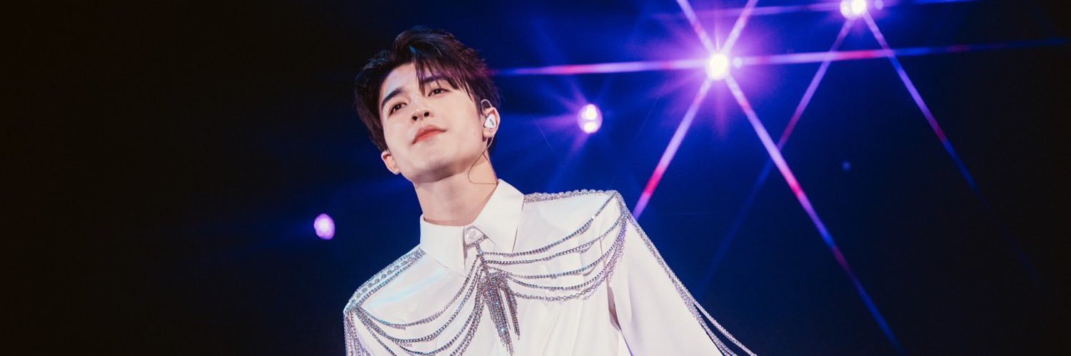 AkOilly's profile banner image