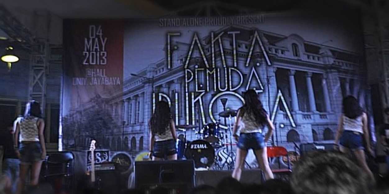 └A (ladies dance) banner