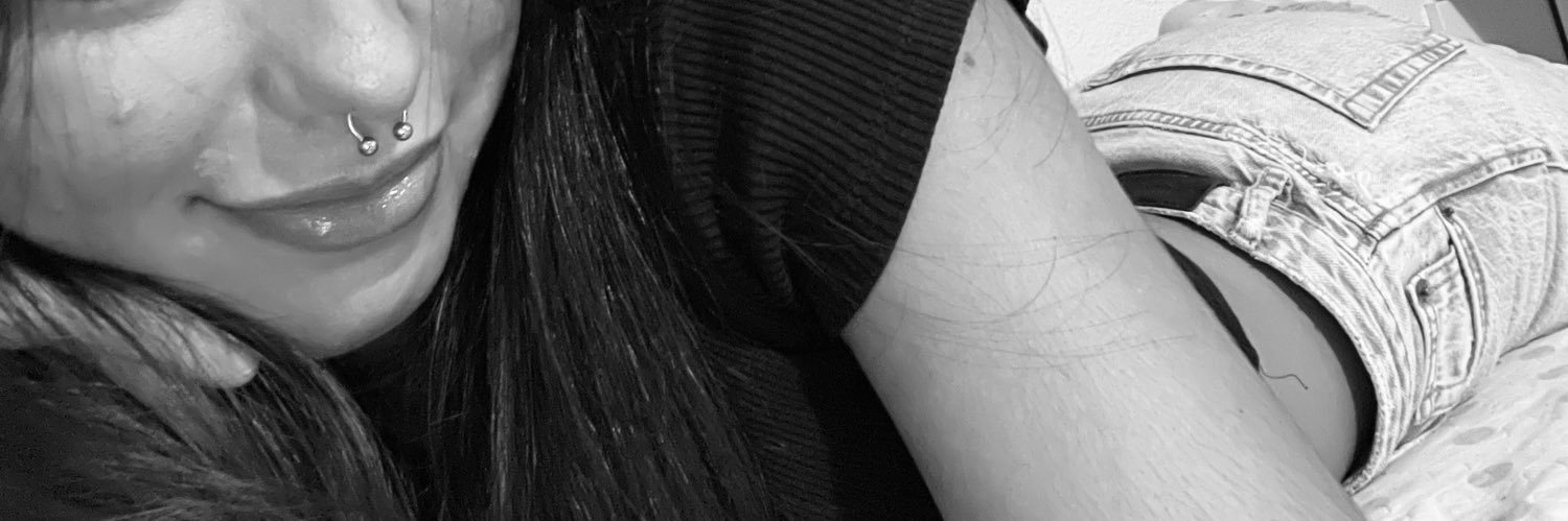 evagomess_'s profile banner image