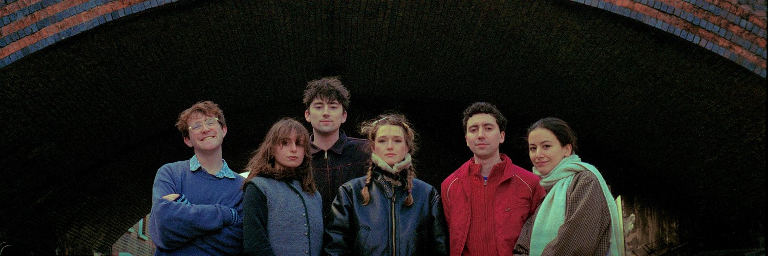 peuinas's profile banner image