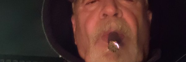 LesHowey Profile Banner