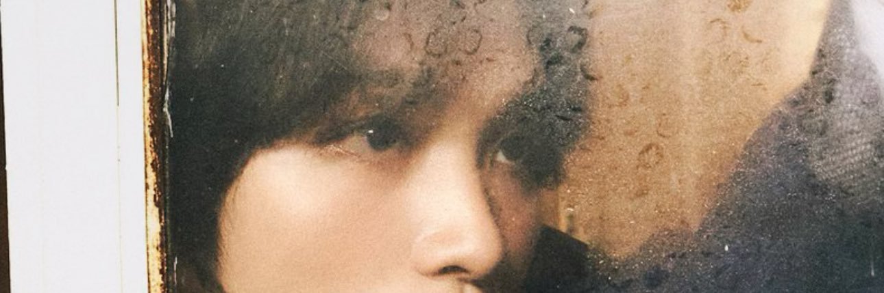 raniias's profile banner image