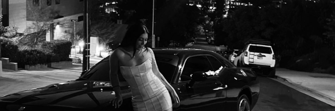 Yojuliee's profile banner image