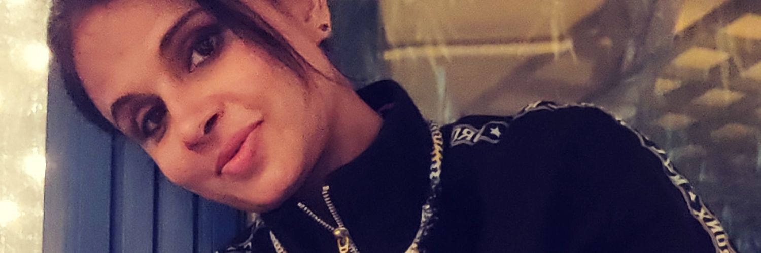 niddee's profile banner image