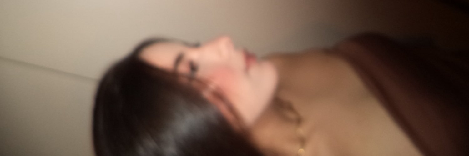 brunamaria____'s profile banner image