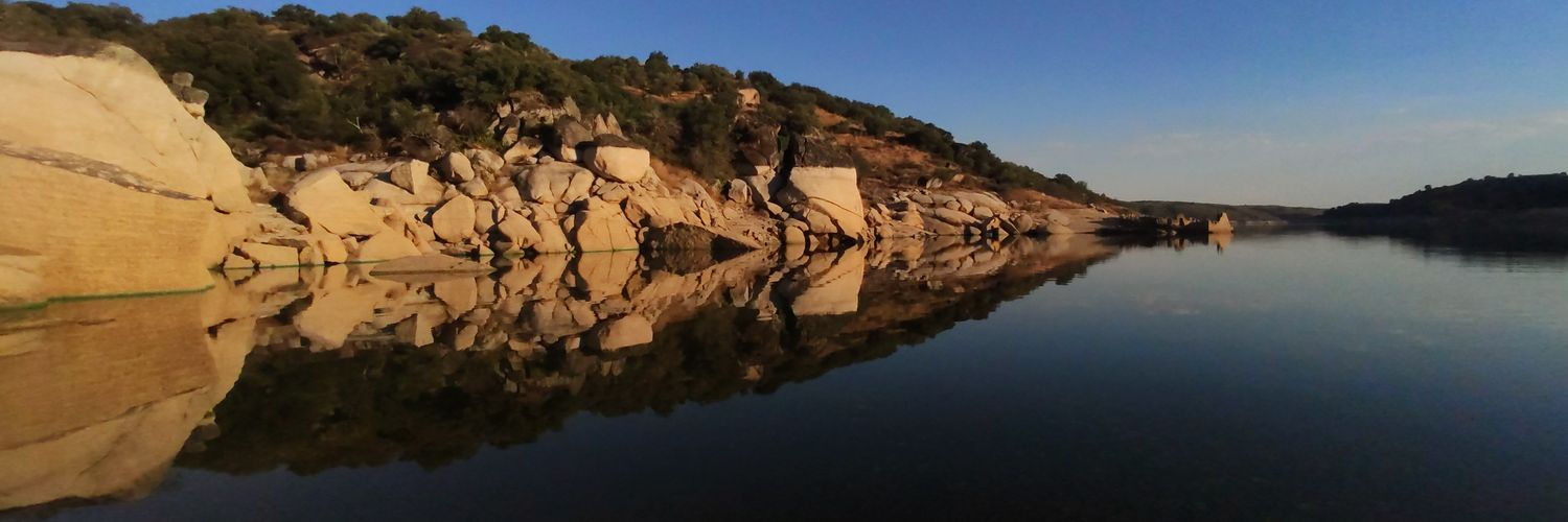 Peneke's profile banner image