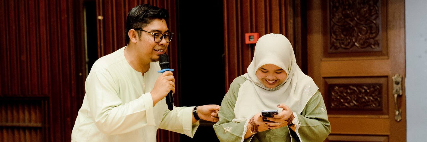 IzzAzhar's profile banner image