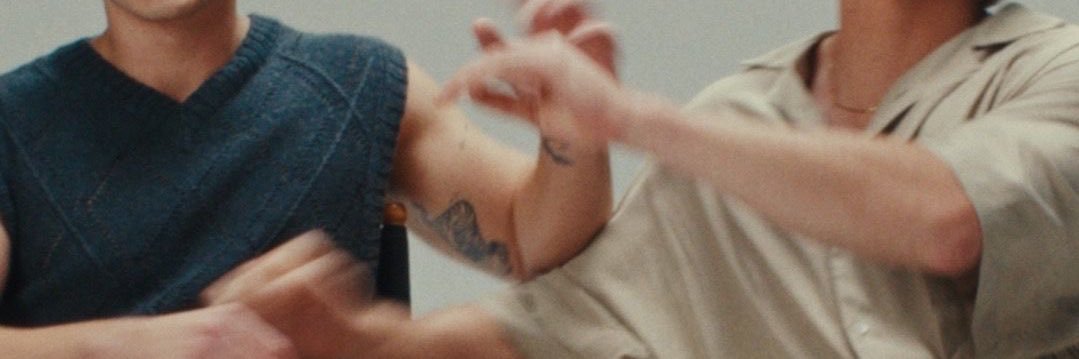 ℒ 🗡 🪿 banner