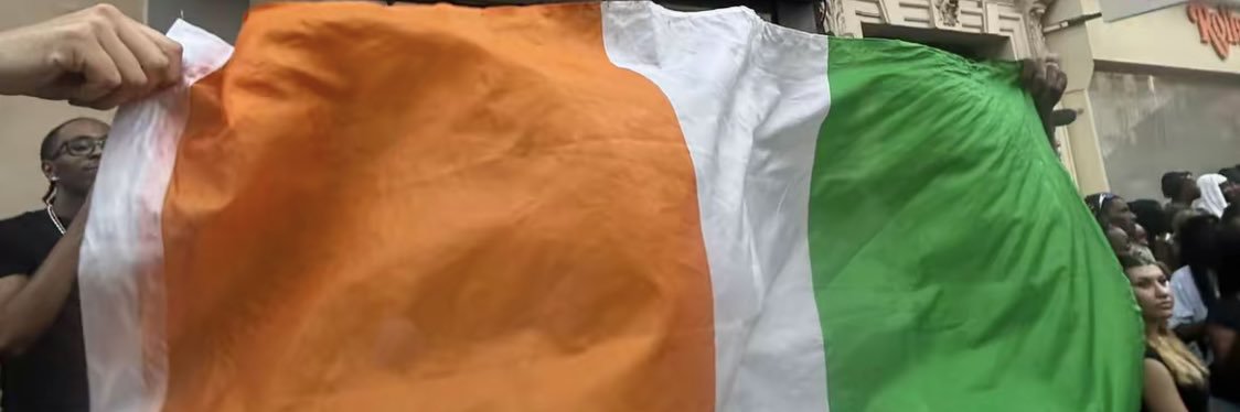 Leeslie_O's profile banner image