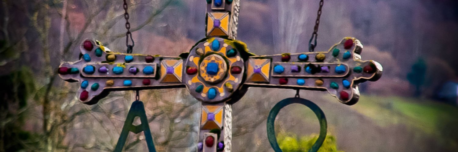 munipe's profile banner image