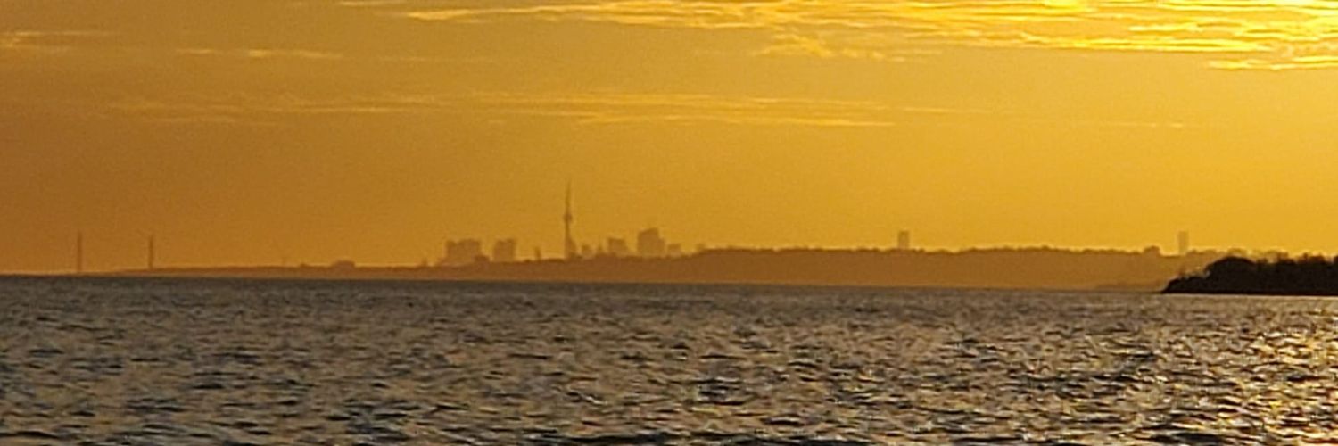 hellolivingcool's profile banner image