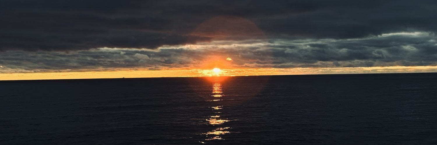 fraukercht's profile banner image
