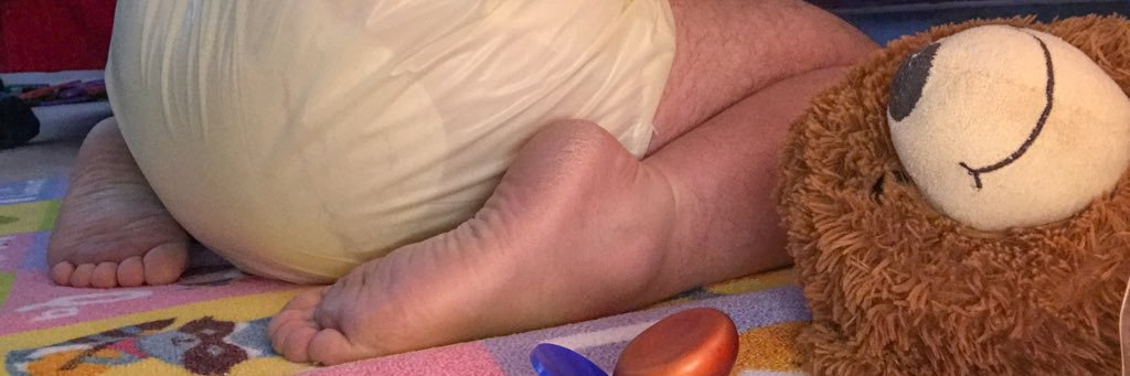 KrinkleFloof's profile banner image