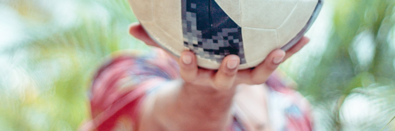 Mano en el Área banner