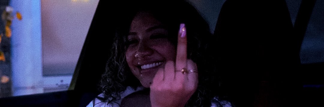 eyelinxo's profile banner image