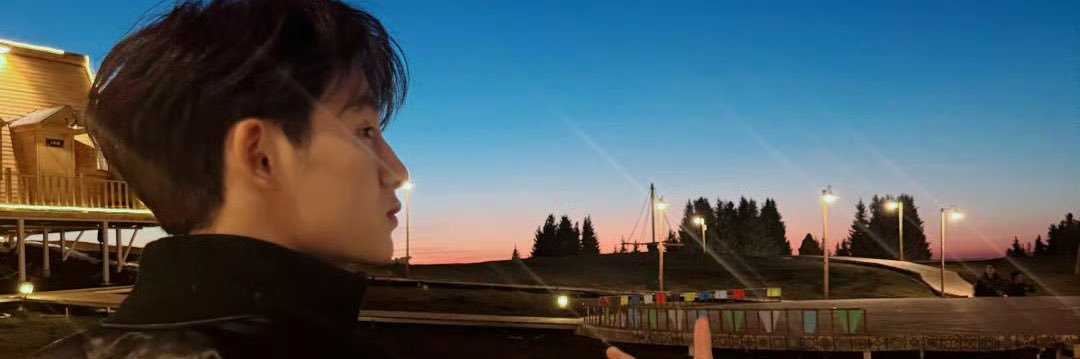 myffengli's profile banner image