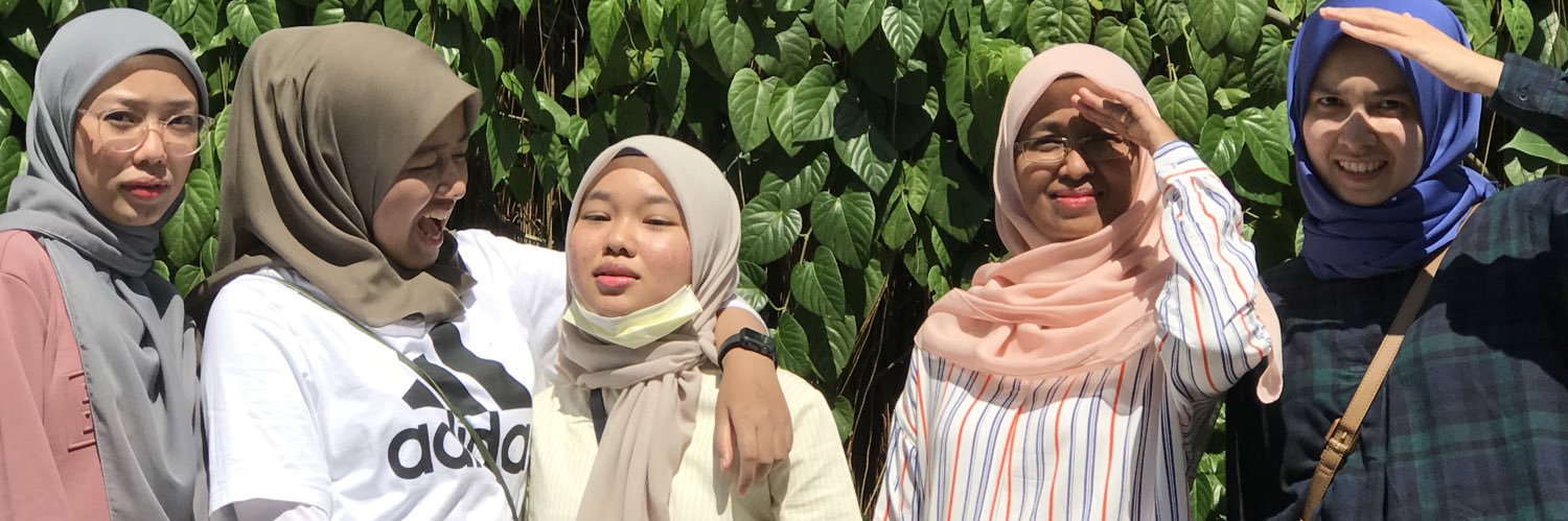 Nikyayang's profile banner image