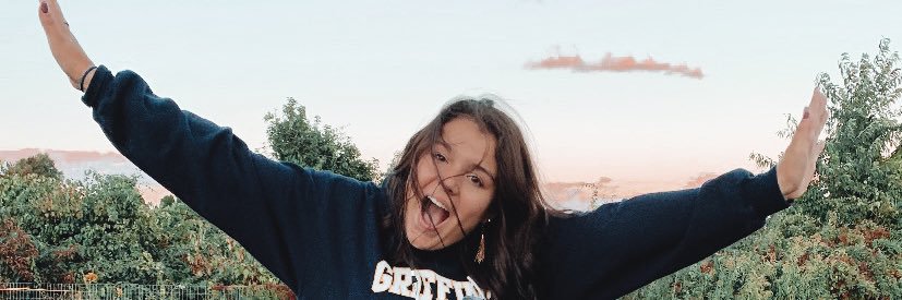 isabelclaire_'s profile banner image
