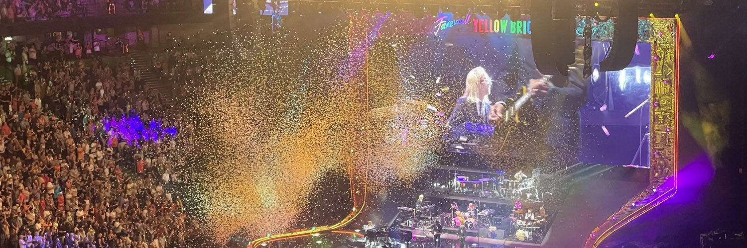 Aliceegrayx's profile banner image