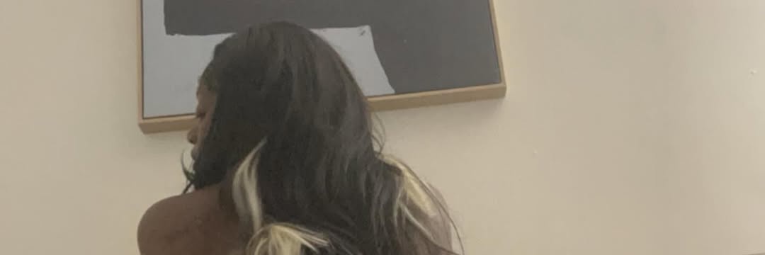 linasasssy's profile banner image