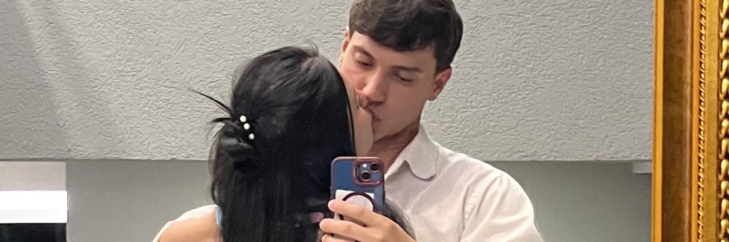 leecaaah's profile banner image