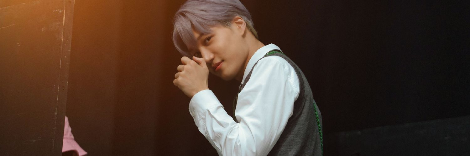 Hello, ☽̶☾ is back 😊 banner