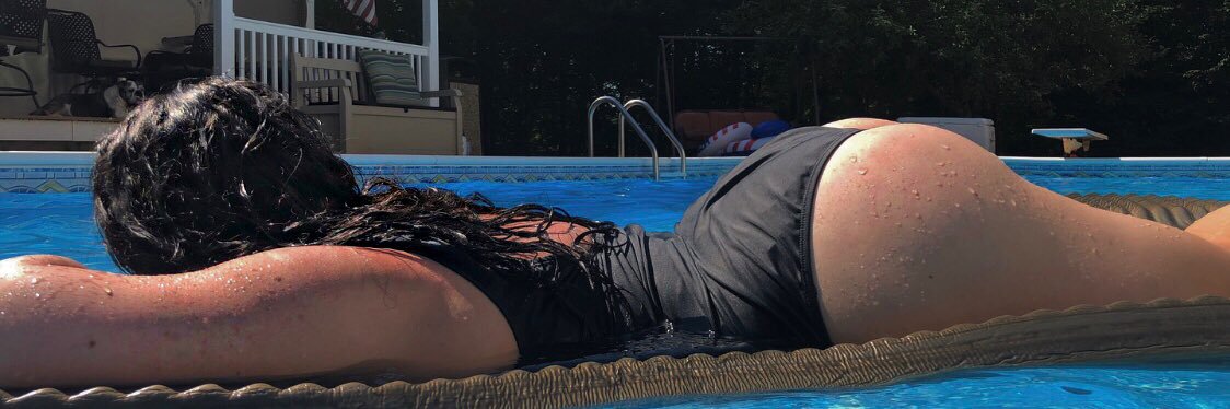 tarah_laur's profile banner image