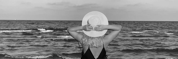 LinaVasile Profile Banner