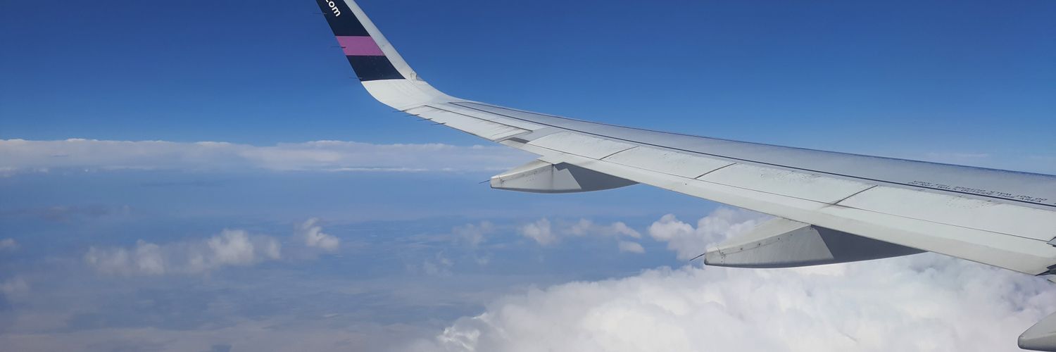 AdriAvGom's profile banner image