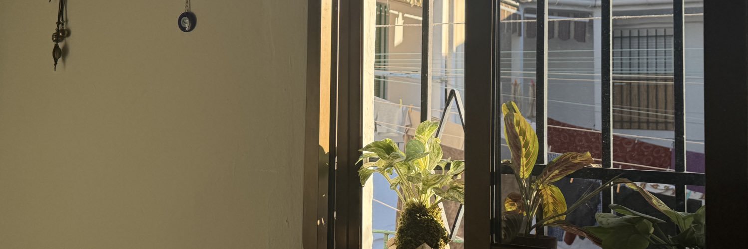 alejandroolmop's profile banner image